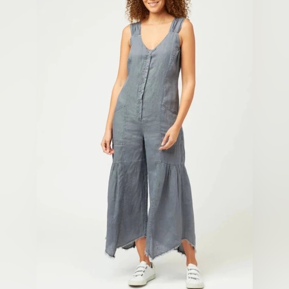 🎉LAST PIECE🎉WEARABLES BY XCVI Linen Fang Sharkbite Jumpsuit - Picture 2 of 7